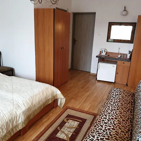 Renesans Guest house *