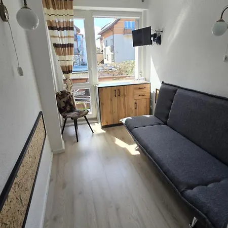 Renesans Guest house *