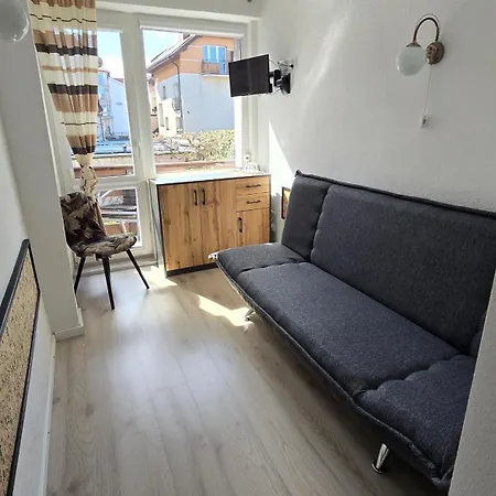 Renesans Guest house *